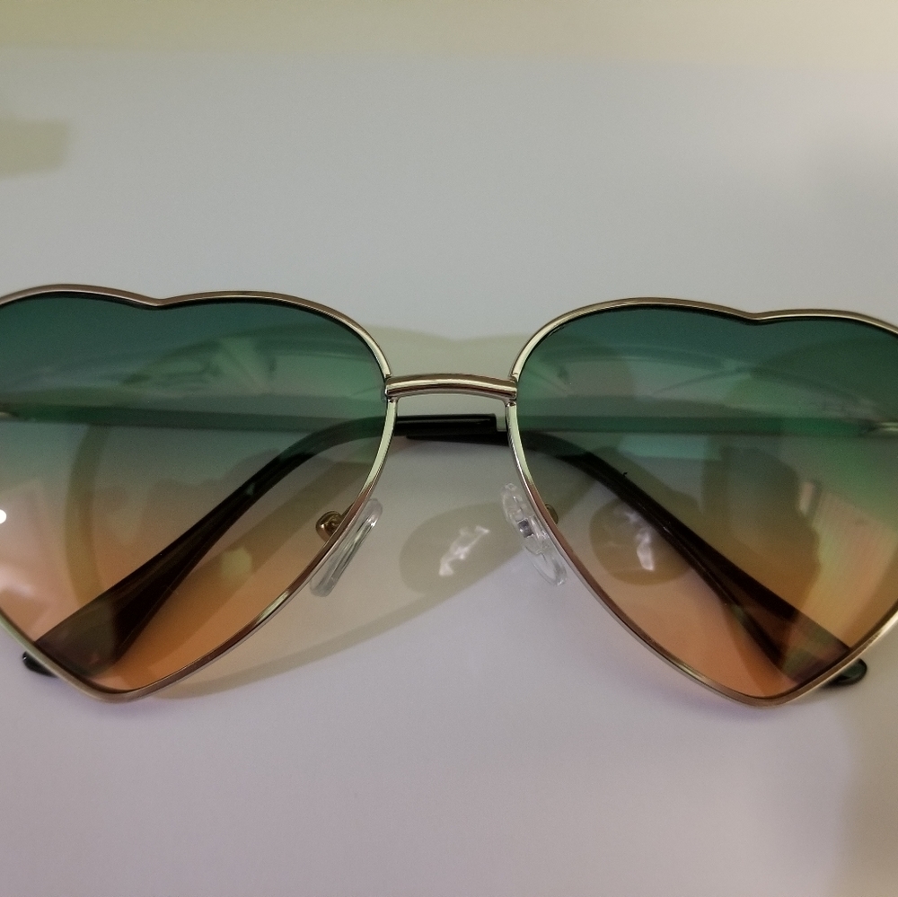 Heart shape sunglasses